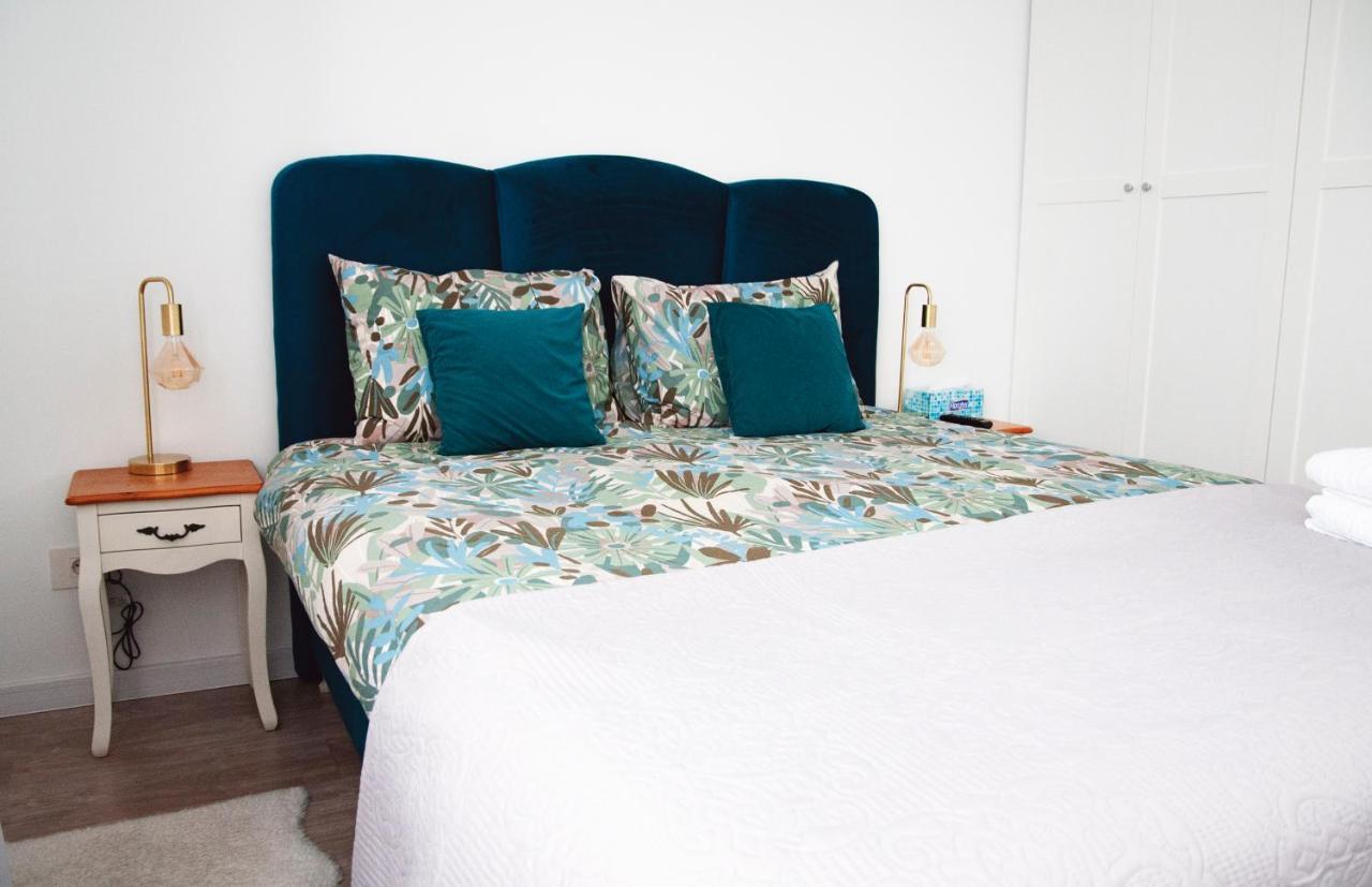 Elis Apartment By Oasis Homes Oradea Eksteriør billede